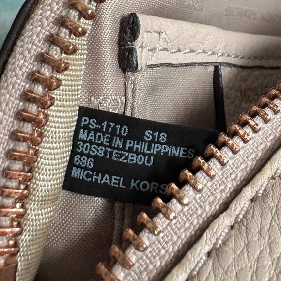 Michael Kors Mini Rhea Daisy Small Floral Appliqué Leather Backpack Pink/Cream - Picture 12 of 14